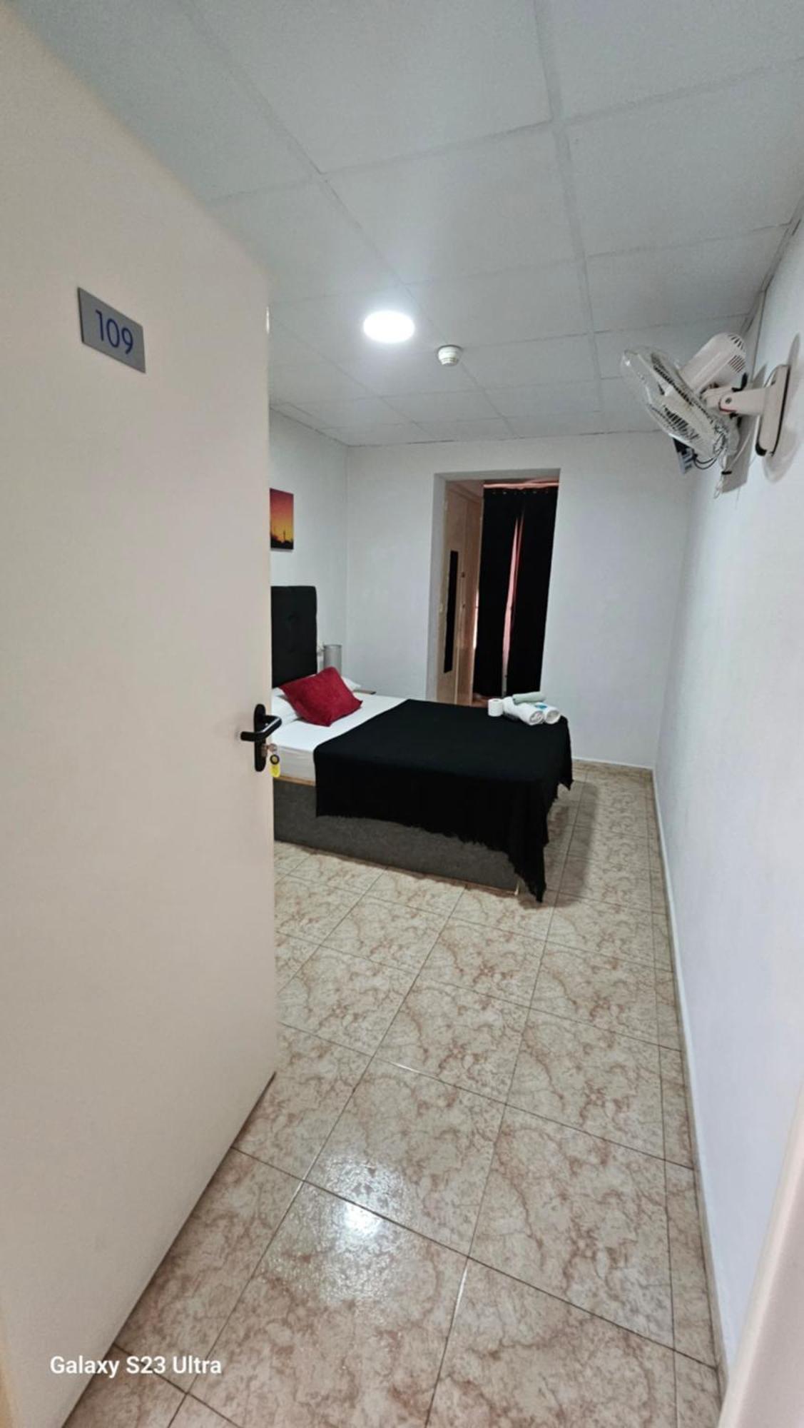 Hostal Sol Celeste Lloret de Mar Exteriér fotografie