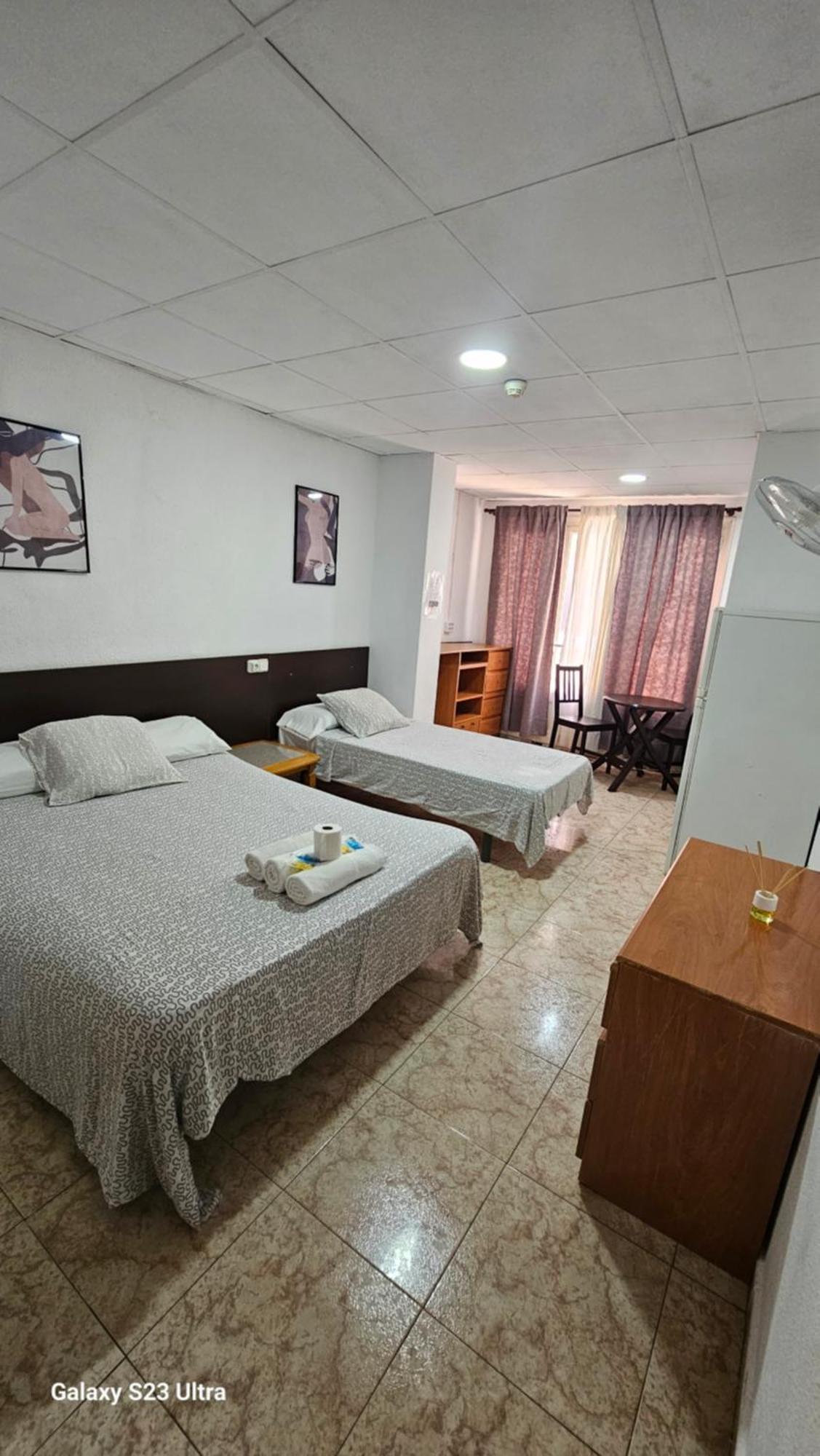 Hostal Sol Celeste Lloret de Mar Exteriér fotografie